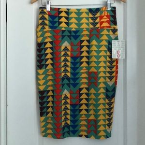 ⭐️NWT LuLaRoe cassie skirt small